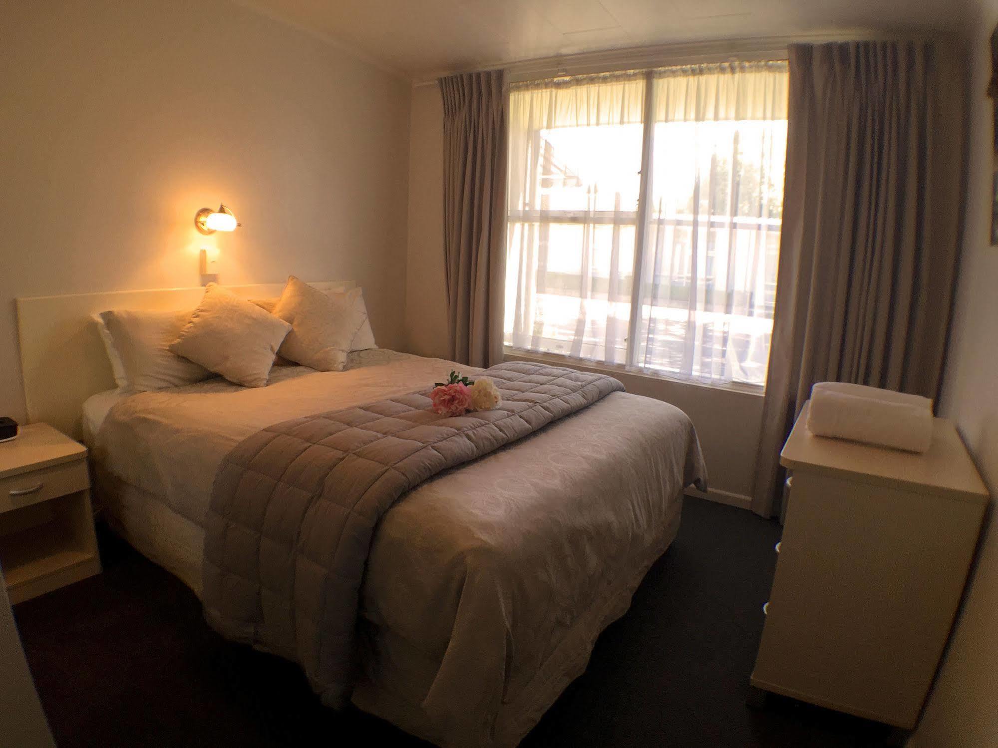 Ashleigh Court Motel-Christchurch Hagley Park Buitenkant foto