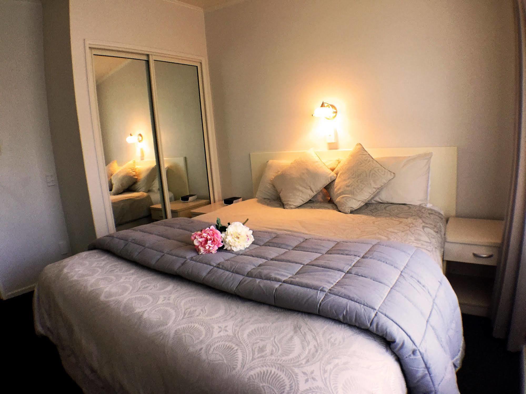 Ashleigh Court Motel-Christchurch Hagley Park Buitenkant foto